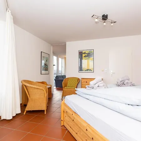 Marina 28-1 アパート *