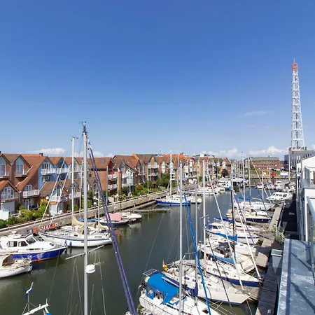 Marina 28-1